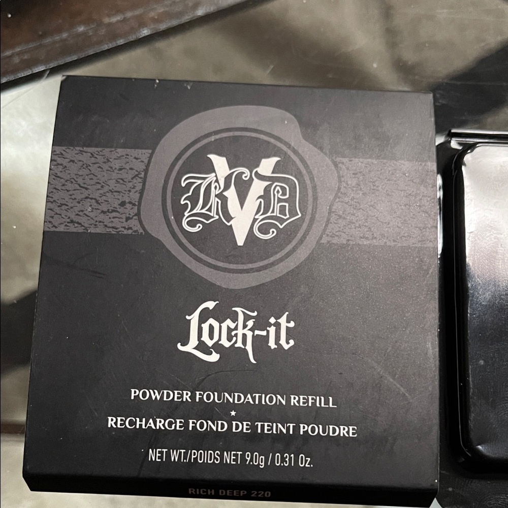 Kat Von D Lock-it Powder Foundation Refill - Rich Deep 220 NEW